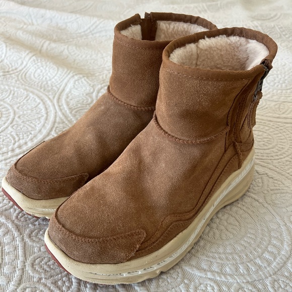 UGG booties Men’s size 9 or 42 - Picture 2 of 7